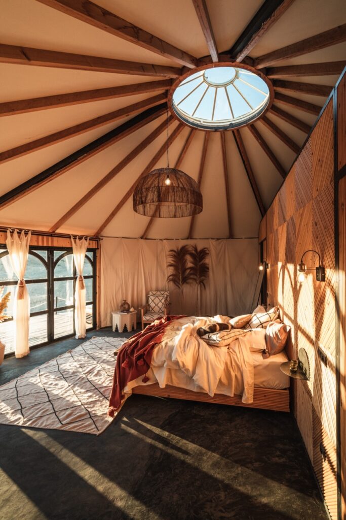 Glamping Bruiloft in Marocco: Yurt slaapkammer